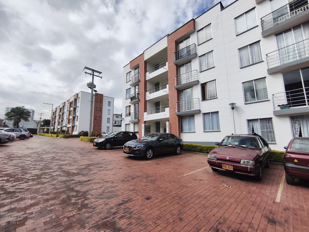 Apartamento En Venta - Conjunto Cerrado Bosques De La Cañada Piso 2, Fusagasugá