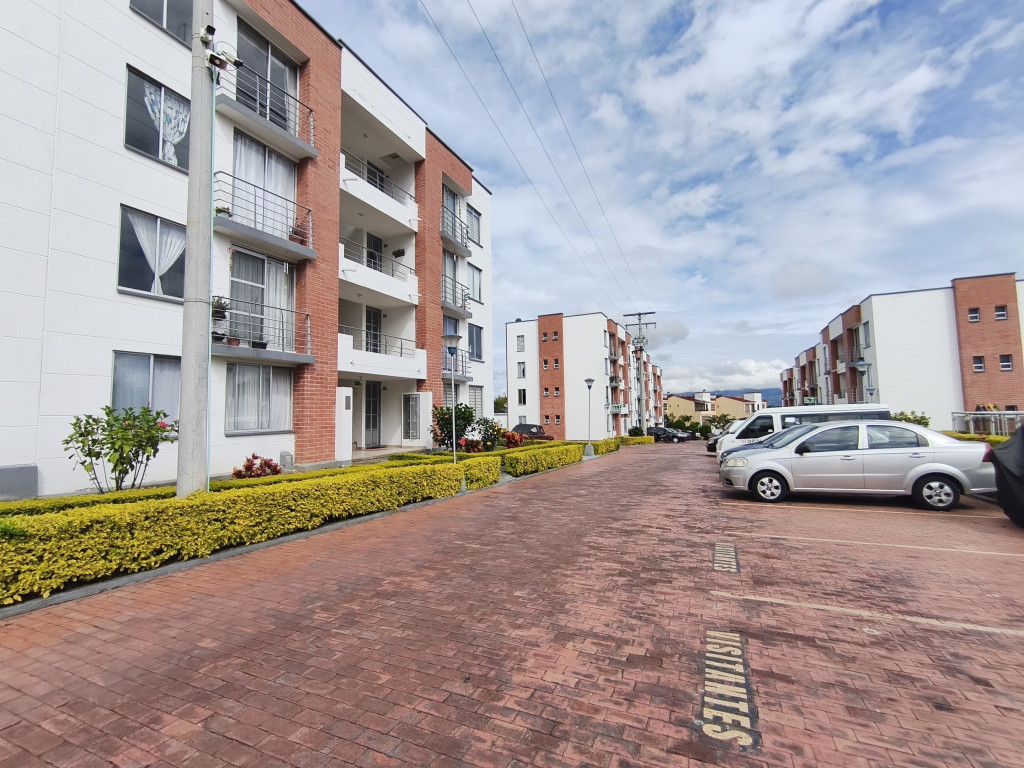 Apartamento En Venta - Conjunto Cerrado Bosques De La Cañada Piso 2, Fusagasugá
