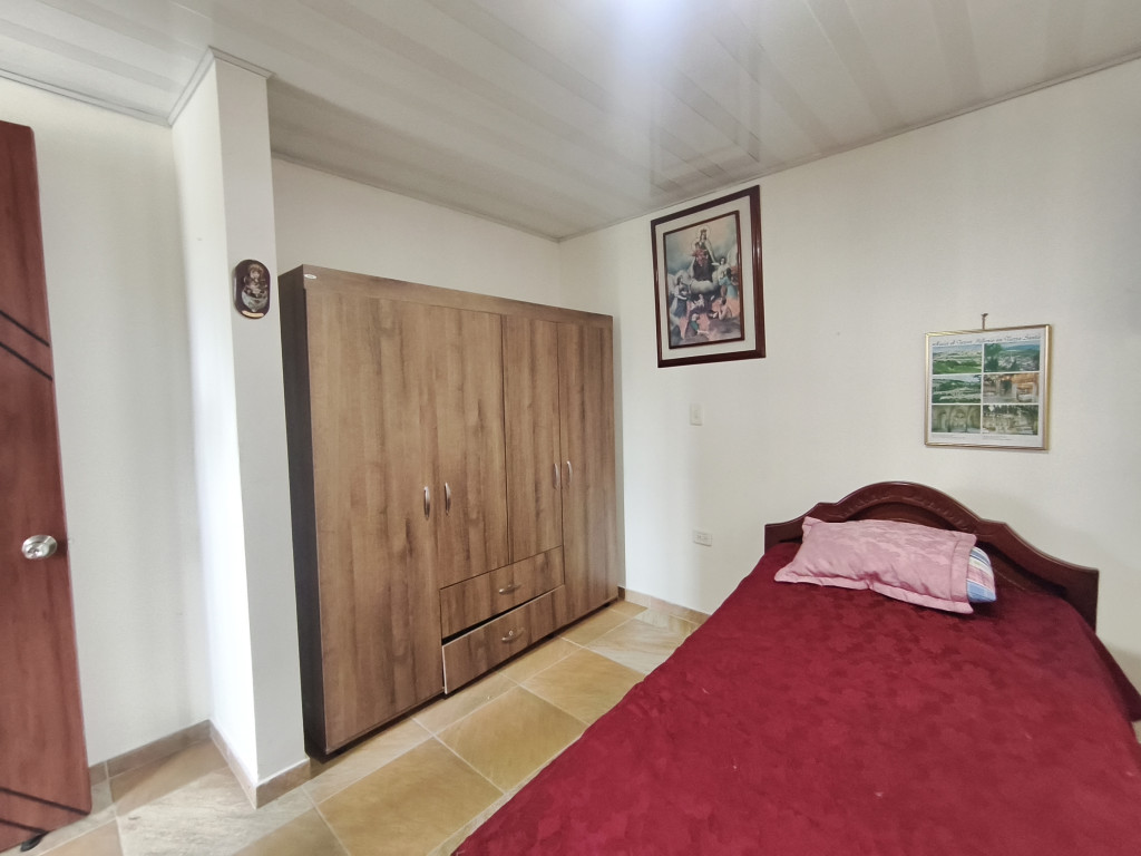 Casa En Venta - El Mirador De Pomarroso, Silvania