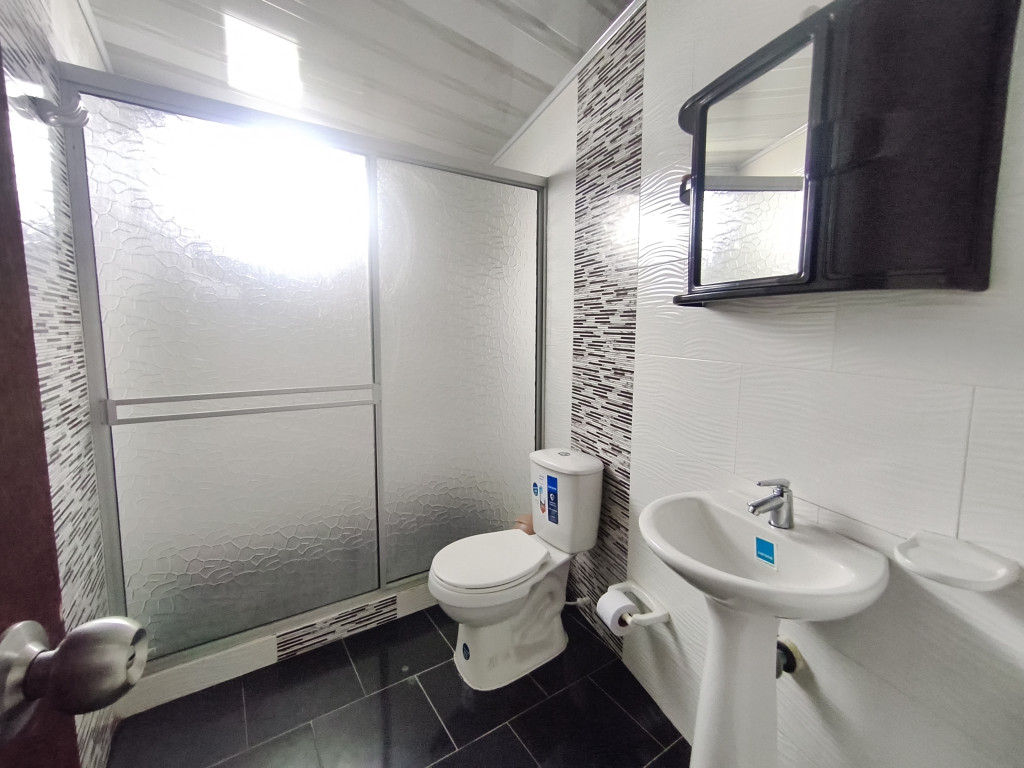 Casa En Venta - El Mirador De Pomarroso, Silvania