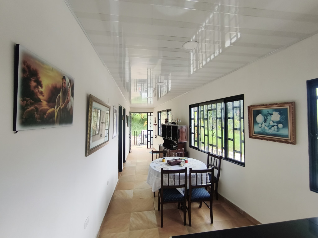 Casa En Venta - El Mirador De Pomarroso, Silvania