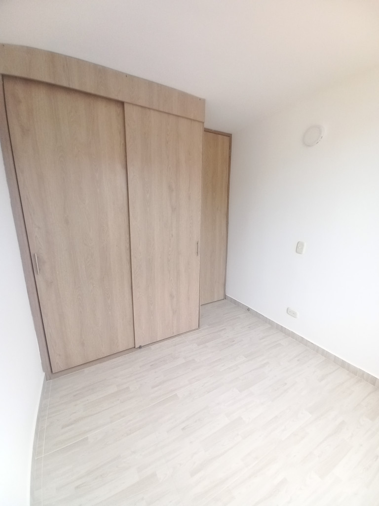 Apartamento En Arriendo - C.r Arboleda Del Campestre Totumo Piso 4 Sin Ascen, Ibagué