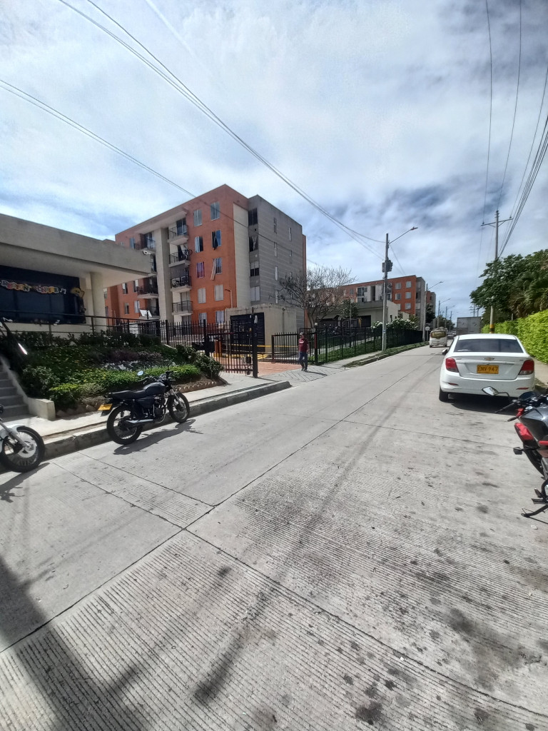 Apartamento En Arriendo - C.r Arboleda Del Campestre Totumo Piso 4 Sin Ascen, Ibagué
