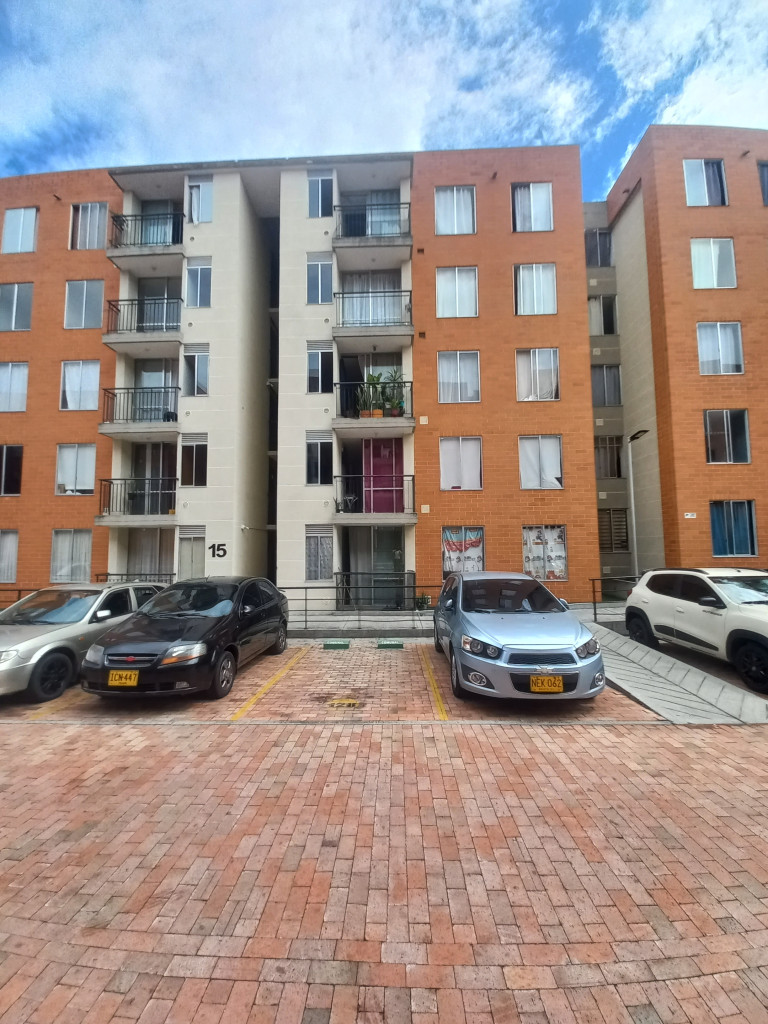 Apartamento En Arriendo - C.r Arboleda Del Campestre Totumo Piso 4 Sin Ascen, Ibagué