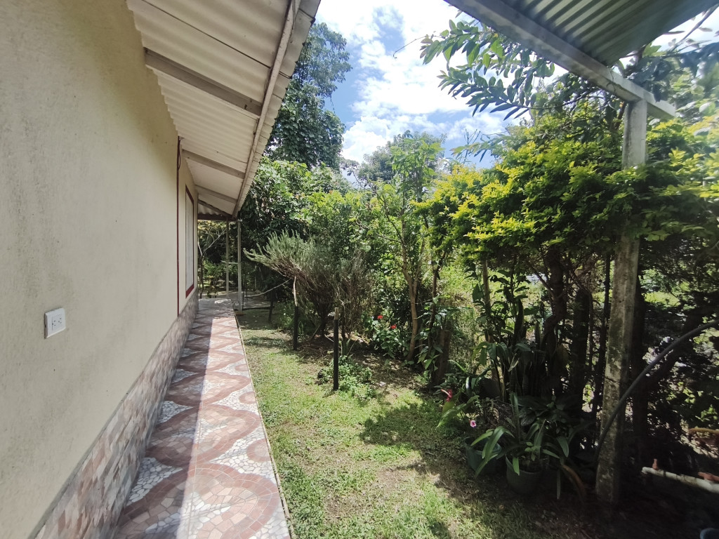 Casa Campestre En Arriendo - Monumento Lucho Herrera, Fusagasugá