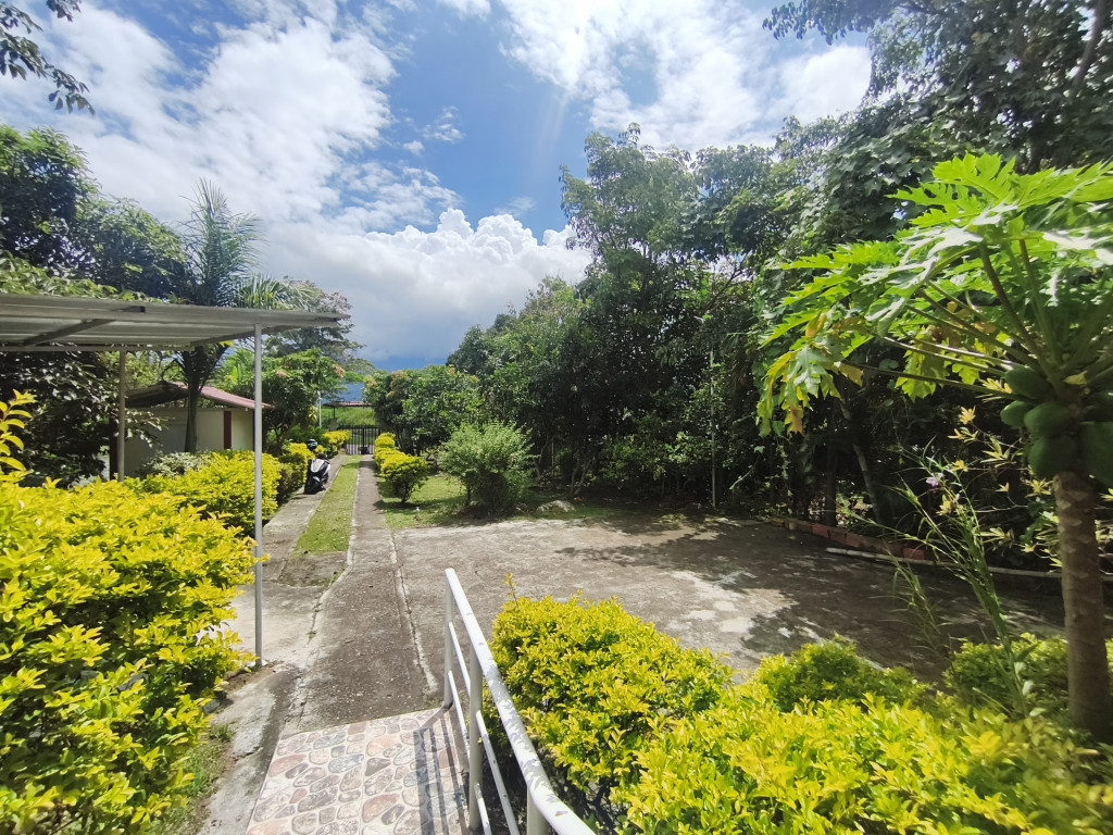 Casa Campestre En Arriendo - Monumento Lucho Herrera, Fusagasugá