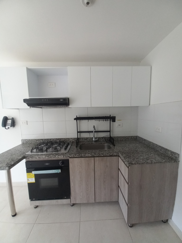 Apartamento En Arriendo - C.r Foresta Calambeo Piso 10, Ibagué