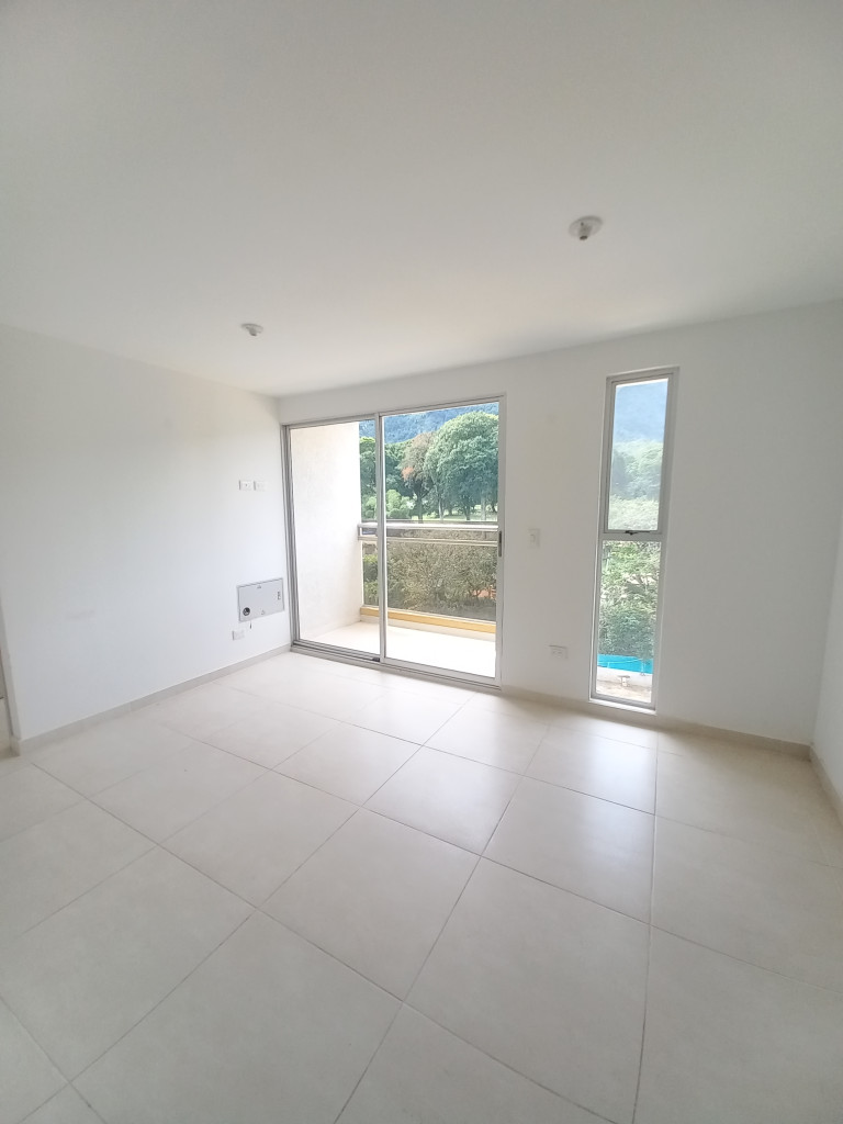 Apartamento En Arriendo - C.r Foresta Calambeo Piso 10, Ibagué