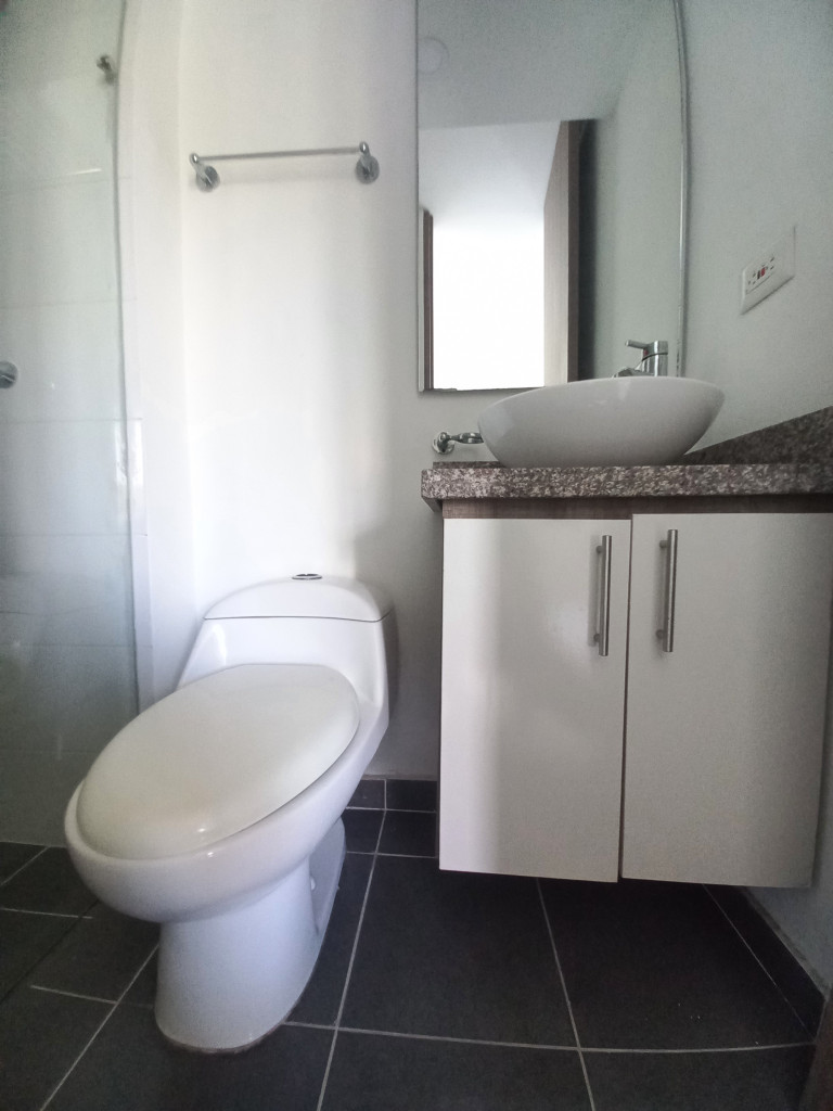 Apartamento En Arriendo - C.r Altos De Berlin Piso 7, Ibagué