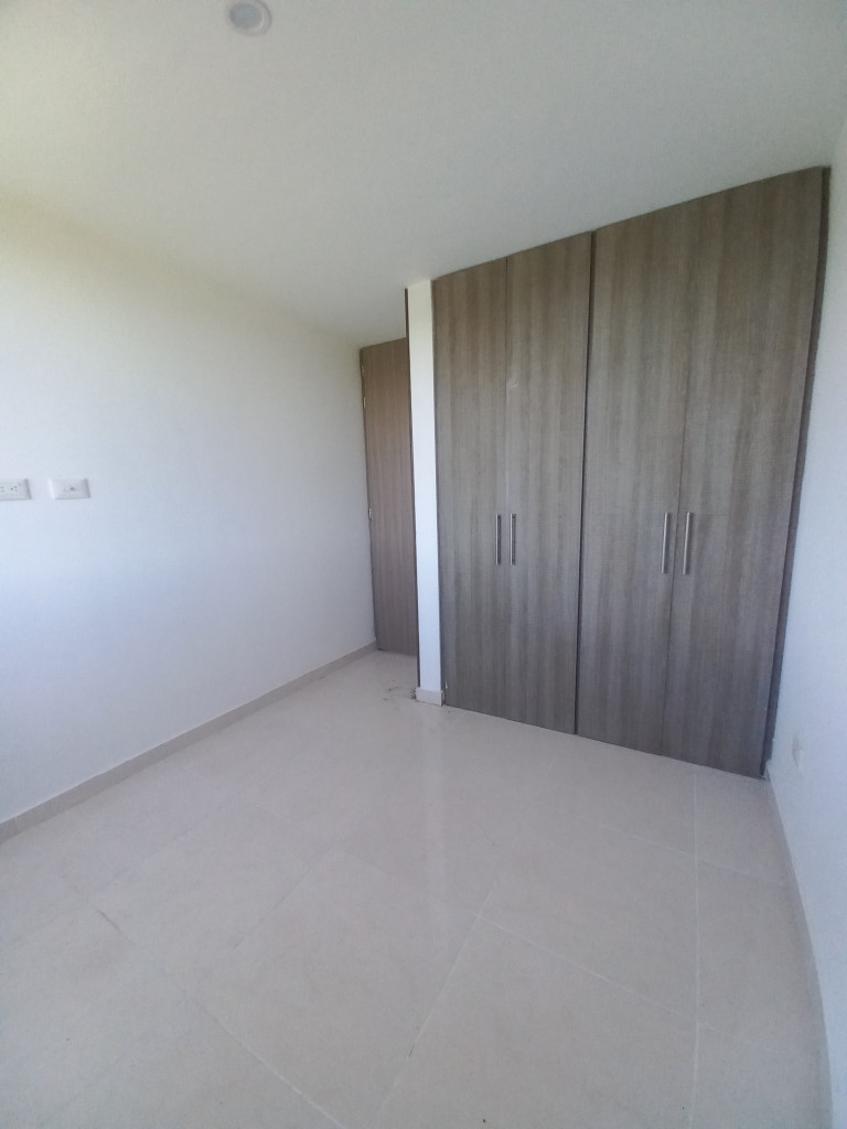 Apartamento En Arriendo - C.r Altos De Berlin Piso 7, Ibagué