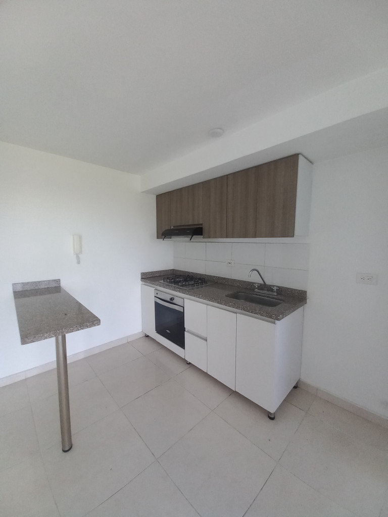 Apartamento En Arriendo - C.r Altos De Berlin Piso 7, Ibagué