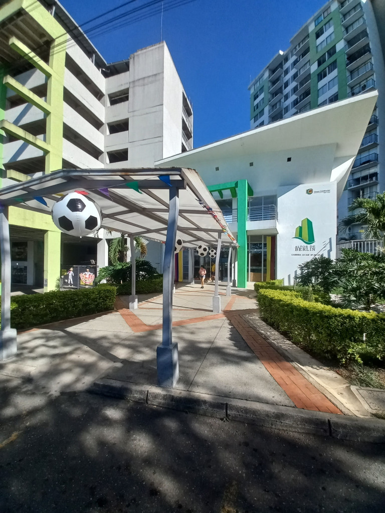 Apartamento En Arriendo - C.r Altos De Berlin Piso 7, Ibagué