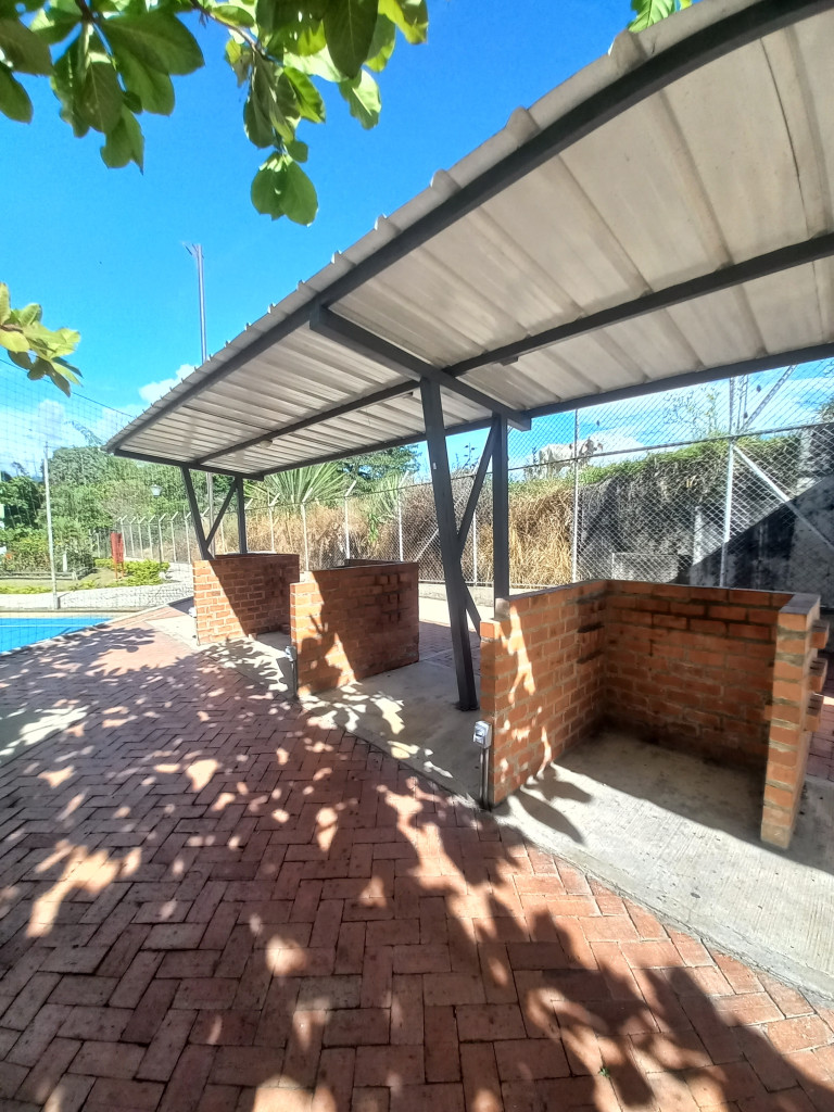 Apartamento En Arriendo - C.r Altos De Berlin Piso 7, Ibagué