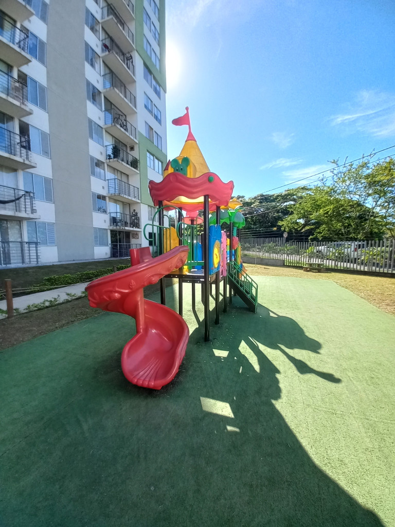 Apartamento En Arriendo - C.r Altos De Berlin Piso 7, Ibagué