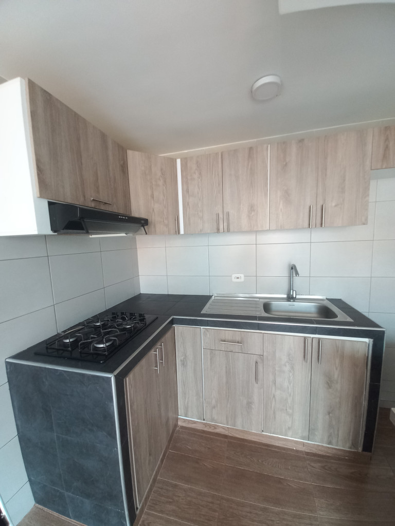 Apartamento En Venta - Arboleda  Algarrobo Piso 4 Sin Ascensor, Ibagué
