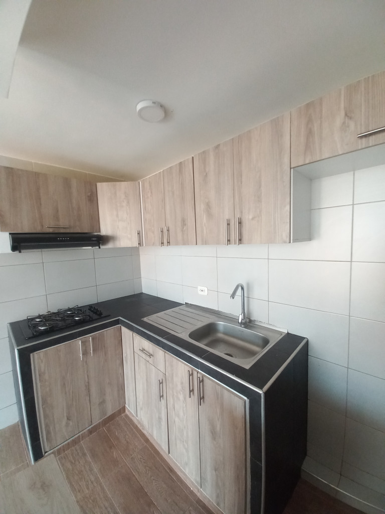 Apartamento En Venta - Arboleda  Algarrobo Piso 4 Sin Ascensor, Ibagué