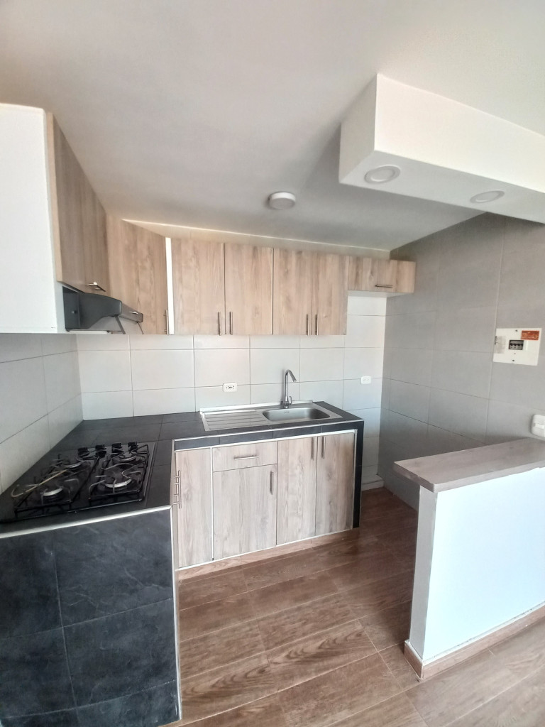Apartamento En Venta - Arboleda  Algarrobo Piso 4 Sin Ascensor, Ibagué