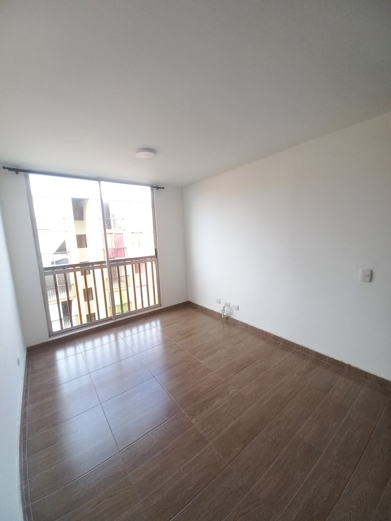 Apartamento En Venta - Arboleda  Algarrobo Piso 4 Sin Ascensor, Ibagué