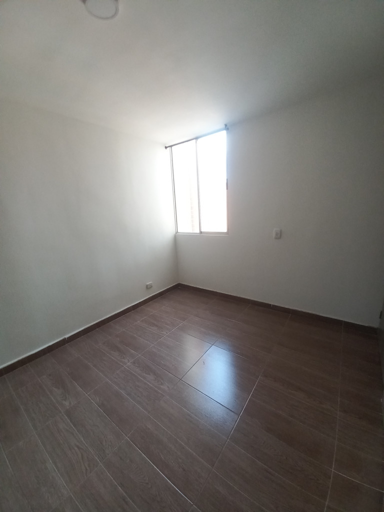 Apartamento En Venta - Arboleda  Algarrobo Piso 4 Sin Ascensor, Ibagué