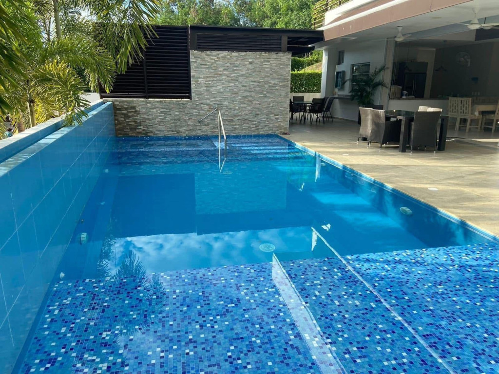 Casa Campestre En Venta - Lagos Del Peñon, Girardot