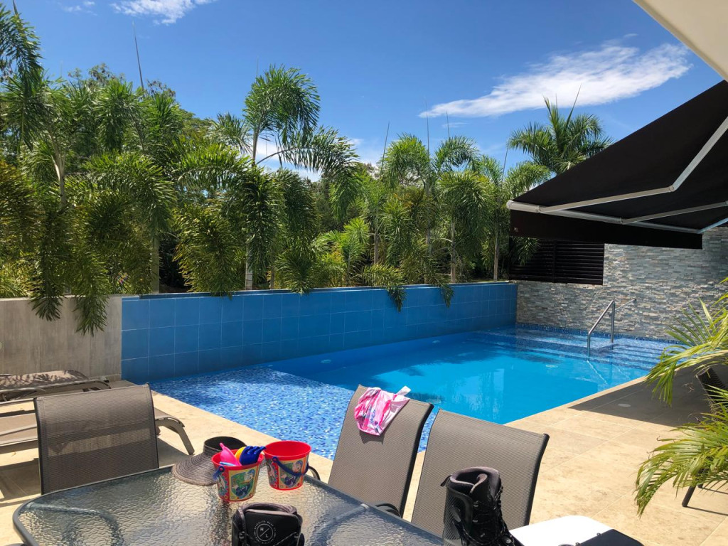 Casa Campestre En Venta - Lagos Del Peñon, Girardot