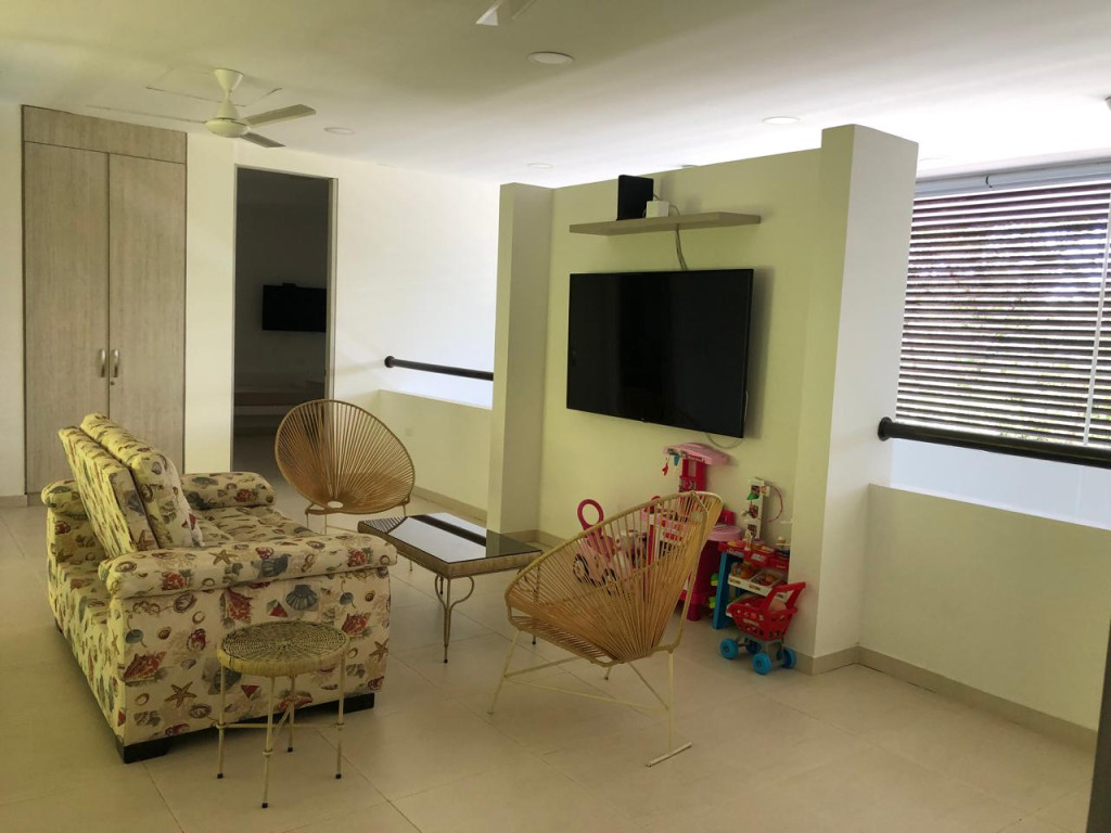 Casa Campestre En Venta - Lagos Del Peñon, Girardot