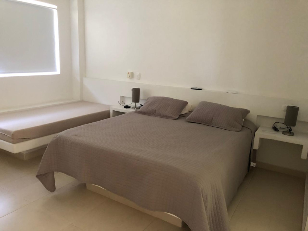 Casa Campestre En Venta - Lagos Del Peñon, Girardot