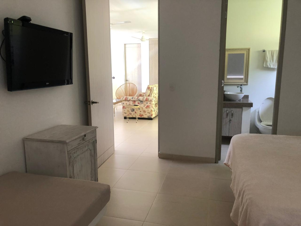 Casa Campestre En Venta - Lagos Del Peñon, Girardot
