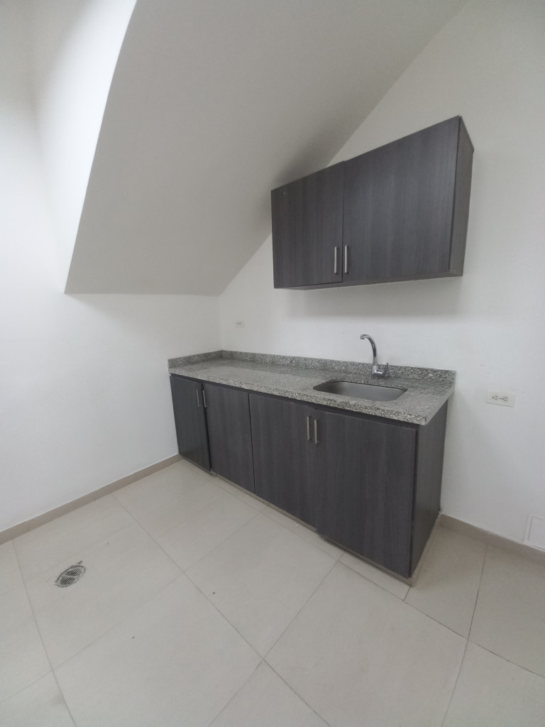 Local En Arriendo - Calle 14 Entre 3 Y 4 Primer Piso, Ibagué