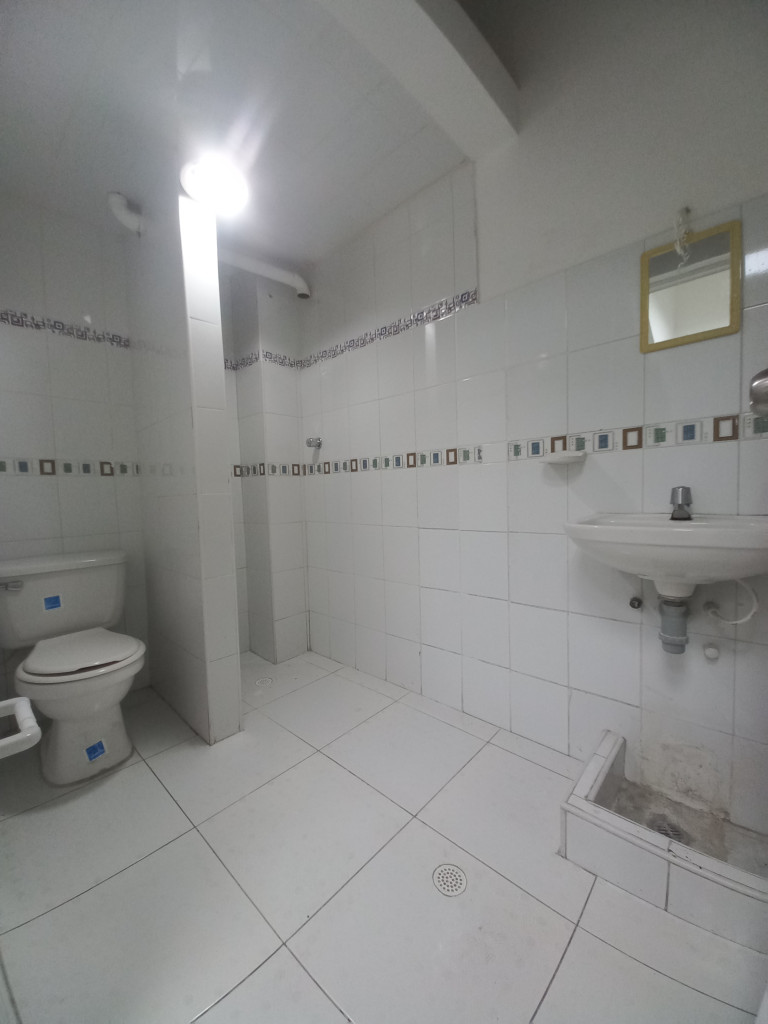 Local En Arriendo - Calle 14 Entre 3 Y 4 Primer Piso, Ibagué