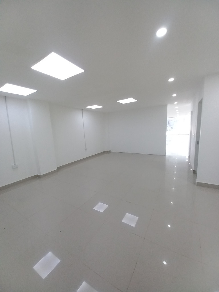 Local En Arriendo - Calle 14 Entre 3 Y 4 Primer Piso, Ibagué