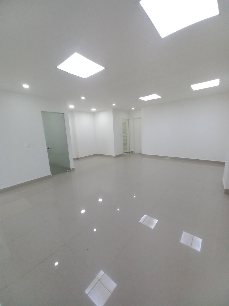 Local En Arriendo - Calle 14 Entre 3 Y 4 Primer Piso, Ibagué