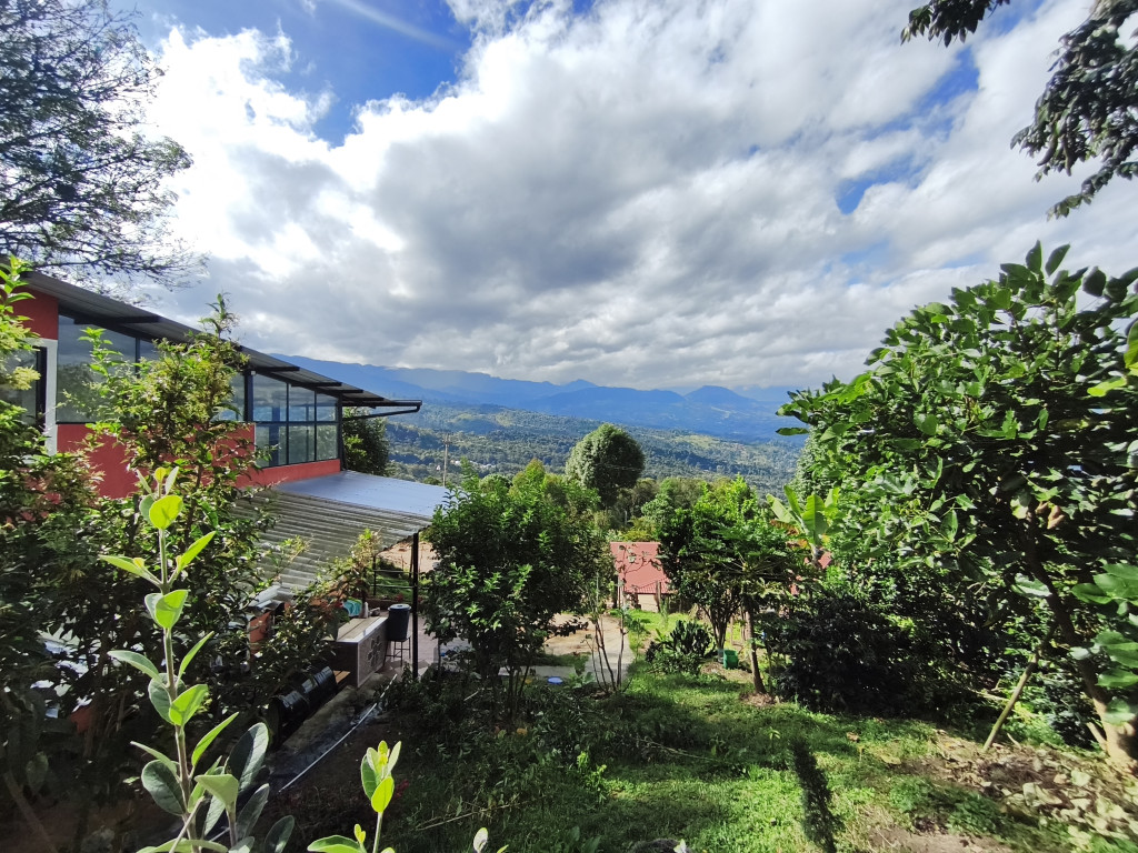 Casalotes En Venta - Sector Azafranal  Vereda Cumbre Via Los Pinos, Silvania