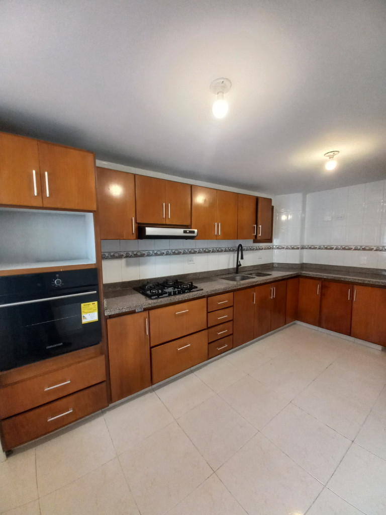 Casa En Arriendo - C.r Praderas De Tierra Linda, Ibagué
