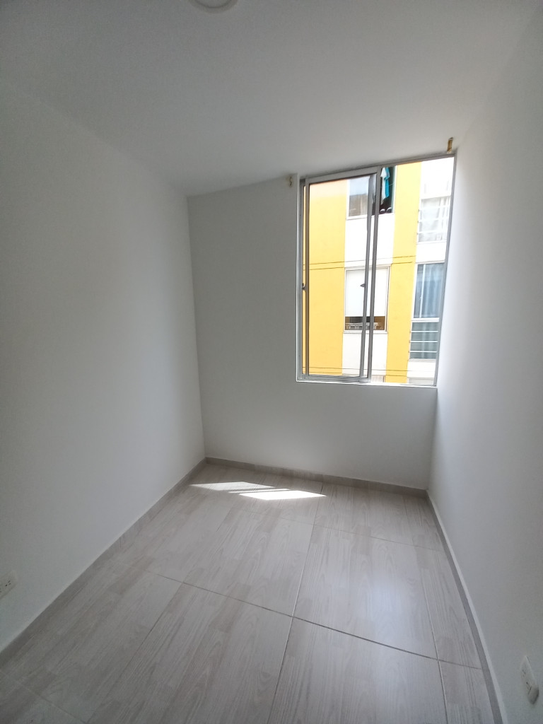 Apartamento En Venta - C. R  Reservas Del San Fermin Piso 4 Sin Ascensor, Ibagué