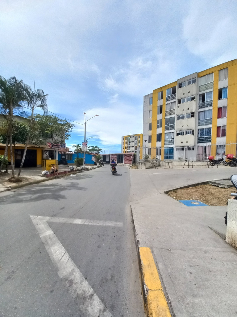 Apartamento En Venta - C. R  Reservas Del San Fermin Piso 4 Sin Ascensor, Ibagué