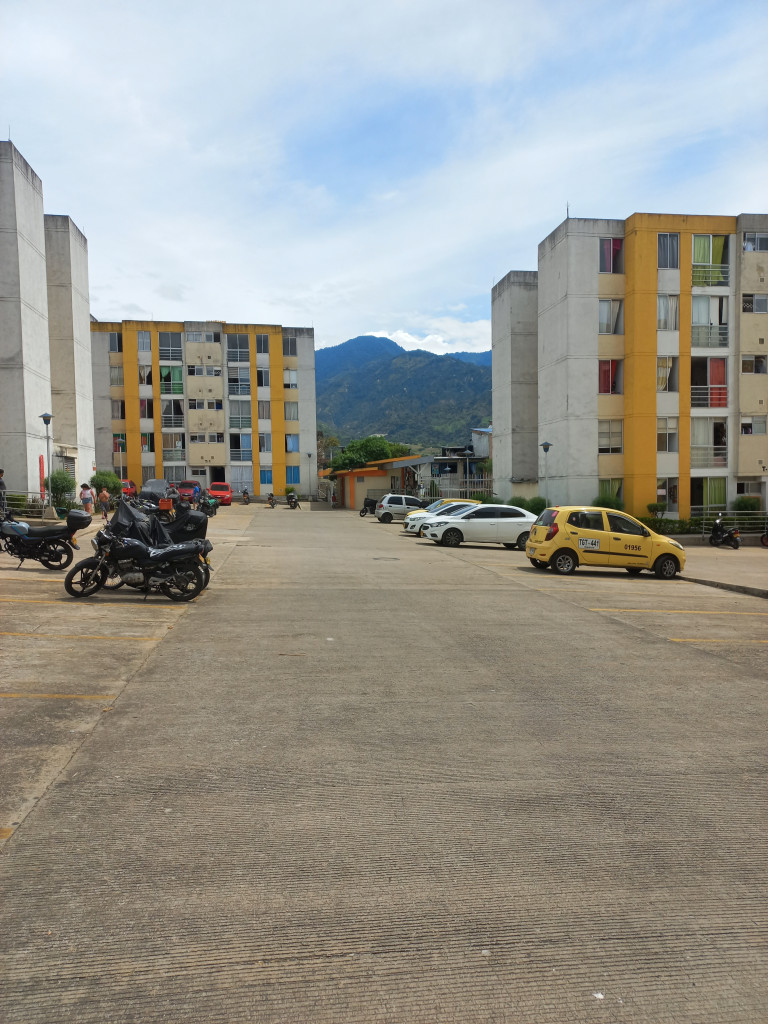 Apartamento En Venta - C. R  Reservas Del San Fermin Piso 4 Sin Ascensor, Ibagué