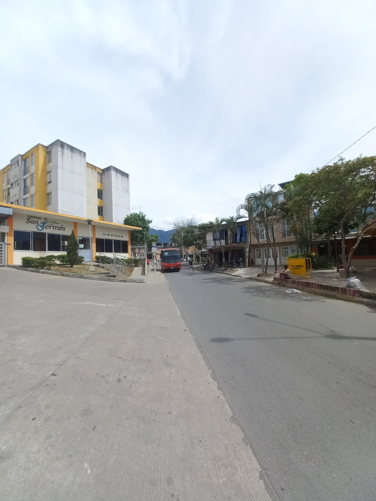 Apartamento En Venta - C. R  Reservas Del San Fermin Piso 4 Sin Ascensor, Ibagué