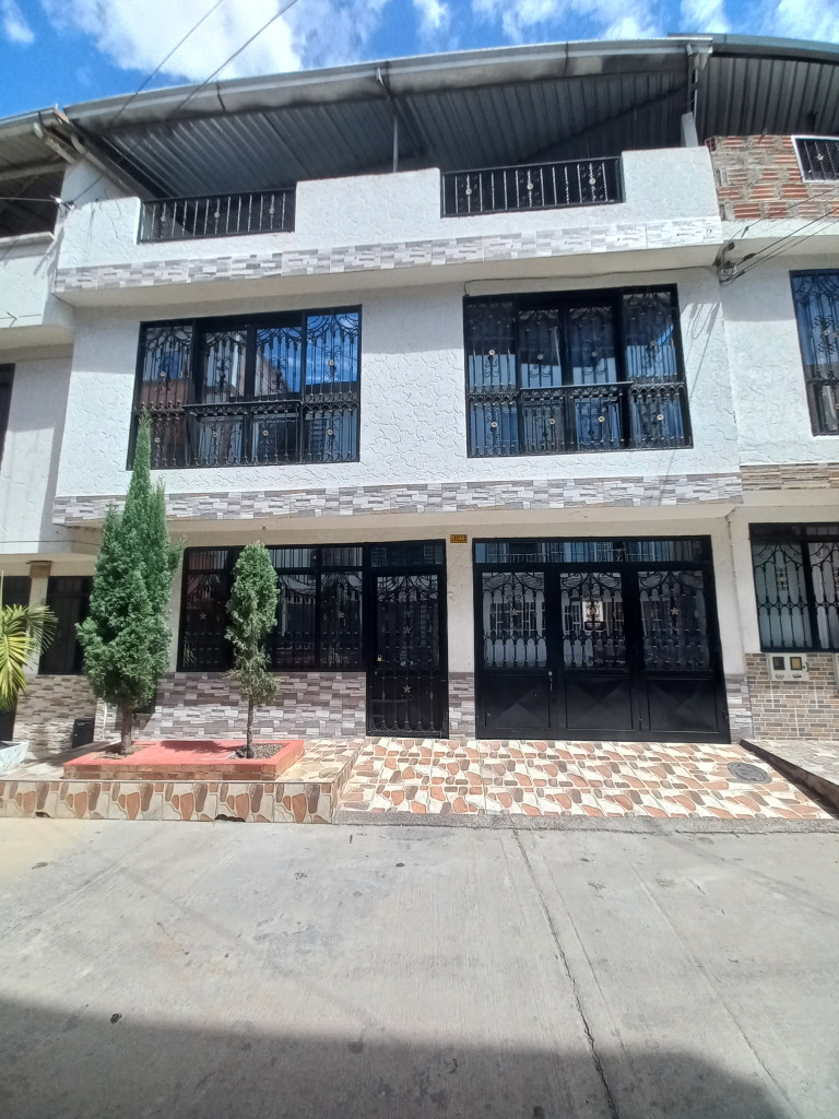 Casa En Arriendo - Praderas De Santa Rita Etapa Iv, Ibagué