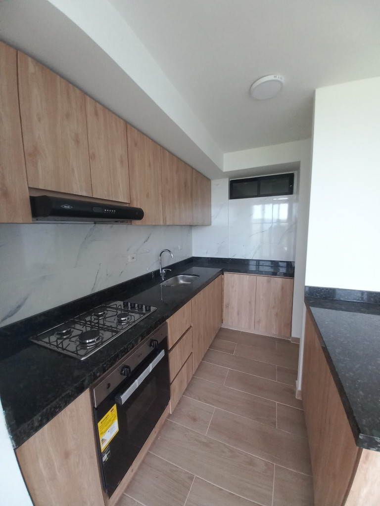 Apartamento En Arriendo - C.r Fontana Campestre Piso 7, Ibagué