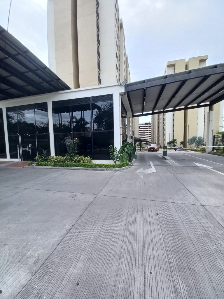 Apartamento En Arriendo - C.r Fontana Campestre Piso 7, Ibagué