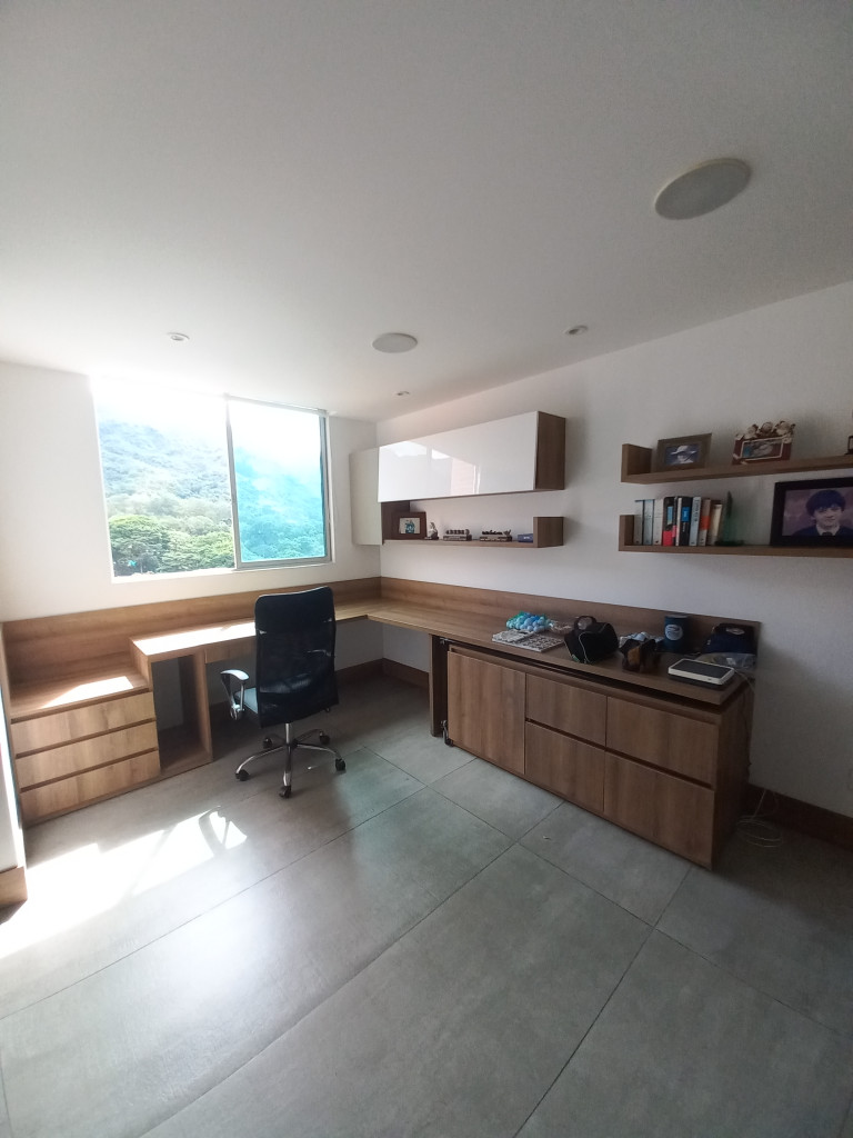 Apartamento En Venta - Conjunto Residencial Cerro Azul Del Vergel Piso 9, Ibagué