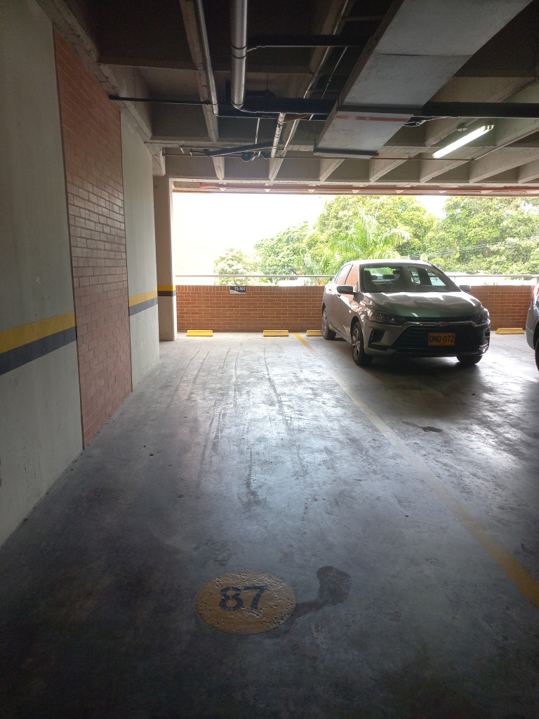 Apartamento En Venta - Conjunto Residencial Cerro Azul Del Vergel Piso 9, Ibagué