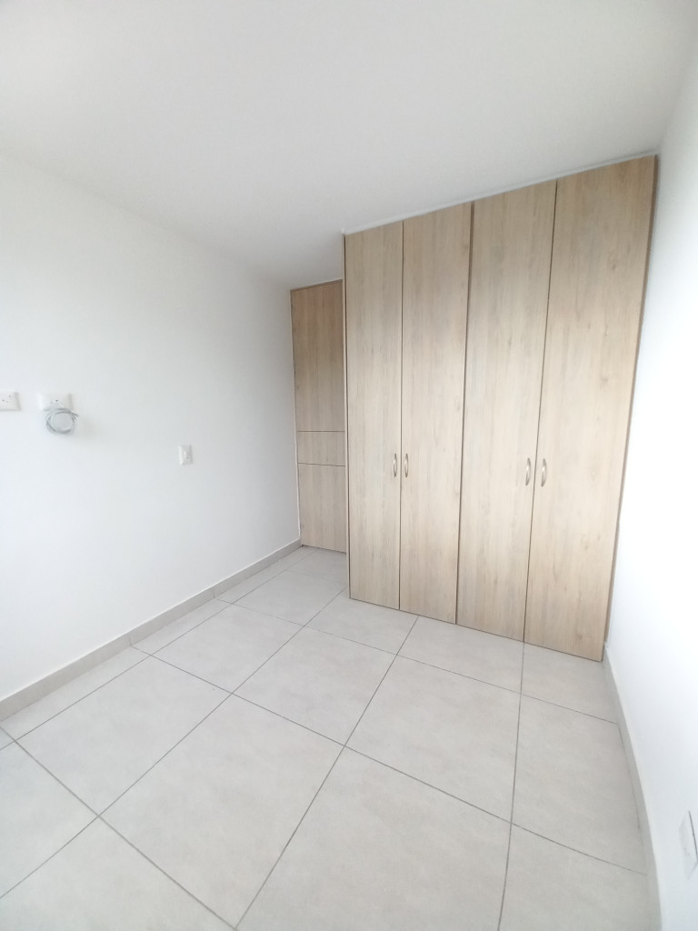 Apartamento En Arriendo - C.r Bosque De San Ángel Piso 10, Ibagué