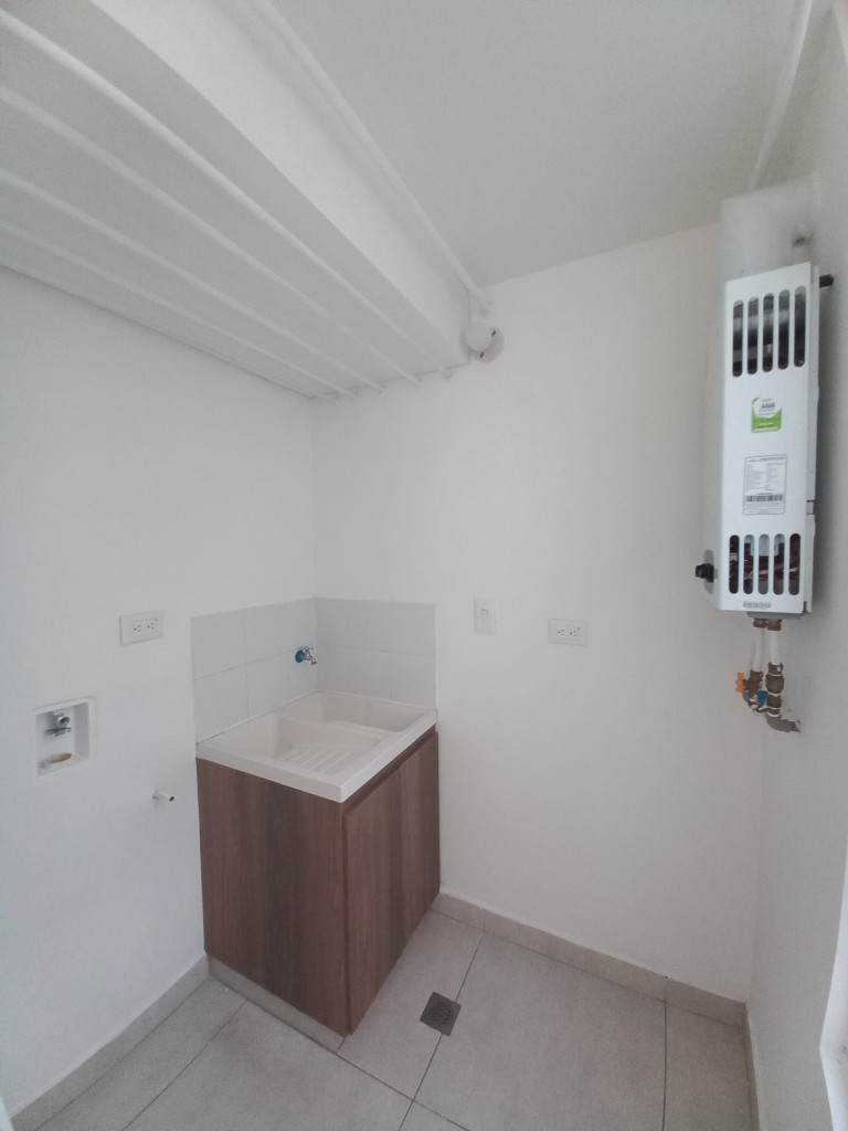 Apartamento En Arriendo - C.r Bosque De San Ángel Piso 10, Ibagué