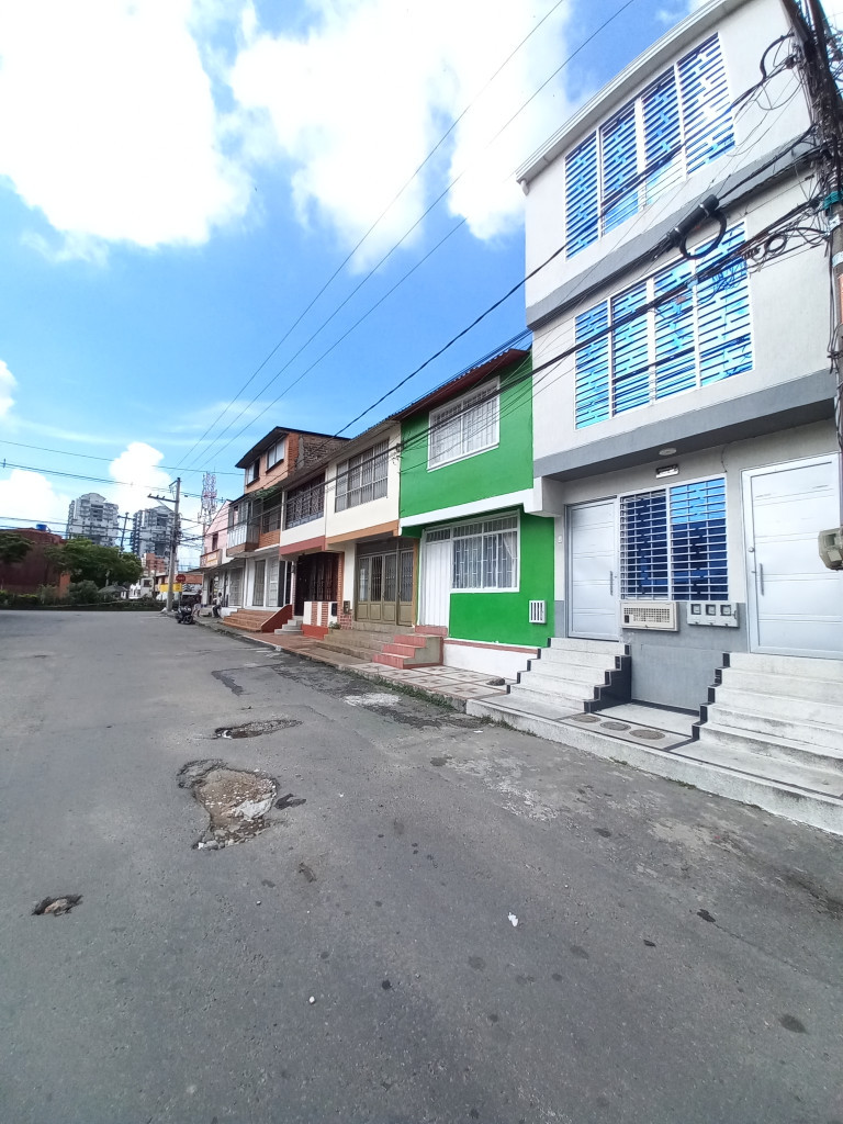 APARTAMENTO en ARRIENDO en JORDAN ETAPA 9 PISO 2 — 3