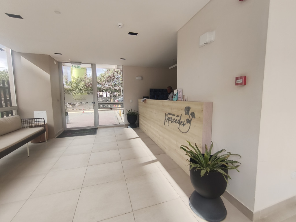 APARTAMENTO en ARRIENDO en RESERVA LAS MERCEDES MZ 1 PISO 4 — 3