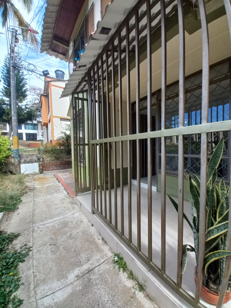 APARTAESTUDIO en ARRIENDO en Cañaveral I — 3