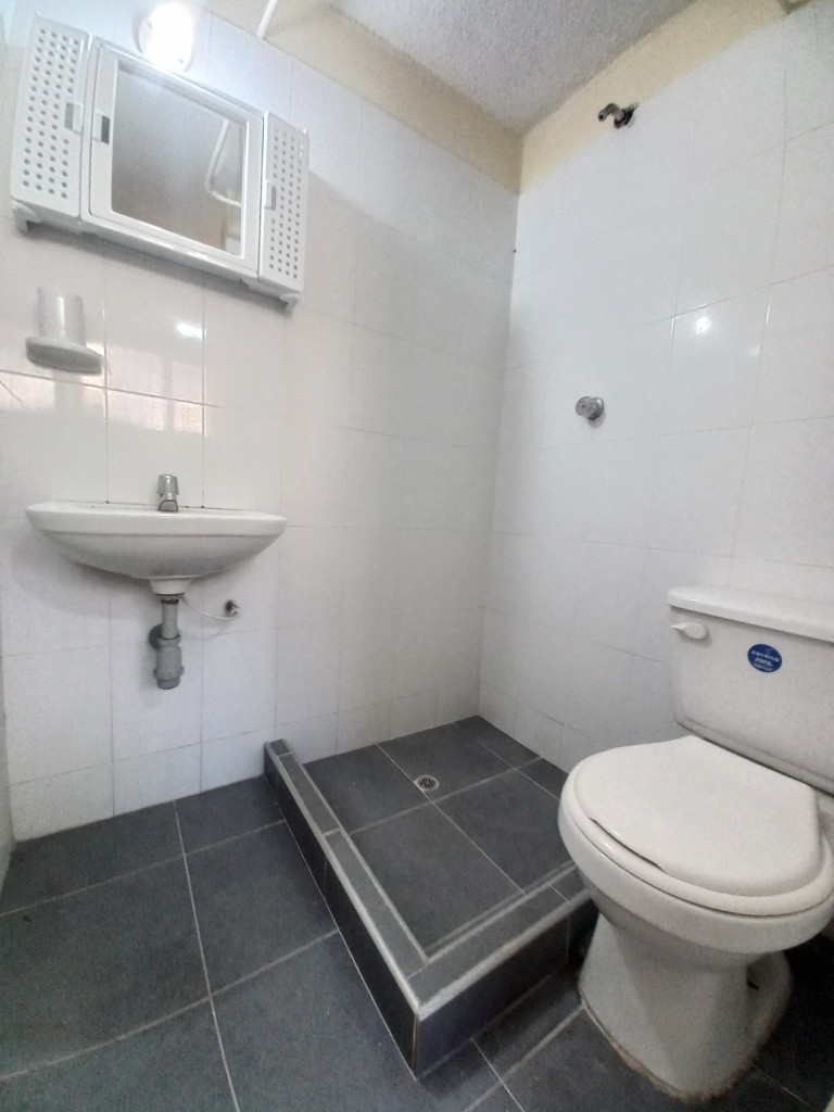 Apartamento En Arriendo - Kr 4 F # Ferrocarril - 39 Bis 13 Apartamento 104, Ibagué