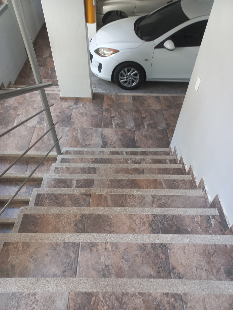 APARTAMENTO en ARRIENDO en KR 4 F # FERROCARRIL - 39 BIS 13 APARTAMENTO 104 — 5